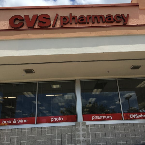 CVS pharmacy Old Naples'te Eczane