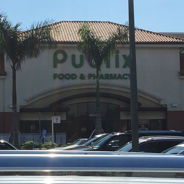 Publix Grocery Store in Naples