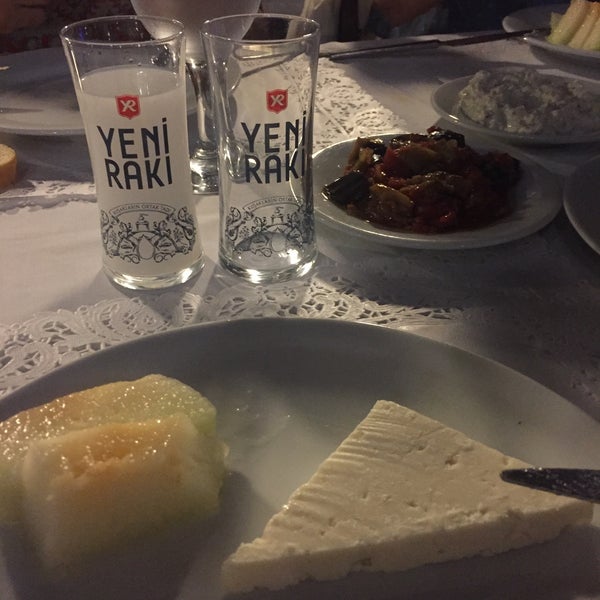 Снимок сделан в Lüküs Kamara Restaurant пользователем Dilara E. 9/14/2016