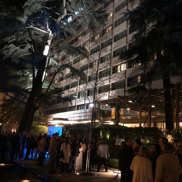 Foto diambil di Hotel Villa Magna oleh Javier O. pada 4/18/2018