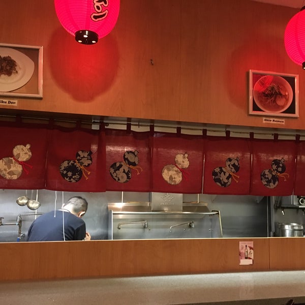 Foto diambil di Tabata Noodle Restaurant oleh Muse4Fun pada 10/12/2018