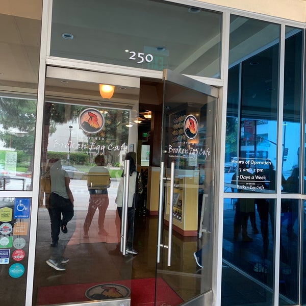 Another Broken Egg Cafe Breakfast Spot in Burbank
