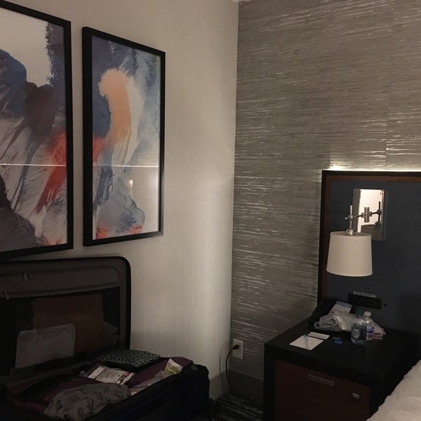 Foto diambil di Fairfield Inn &amp; Suites by Marriott New York Manhattan/Times Square oleh Muse4Fun pada 10/9/2018