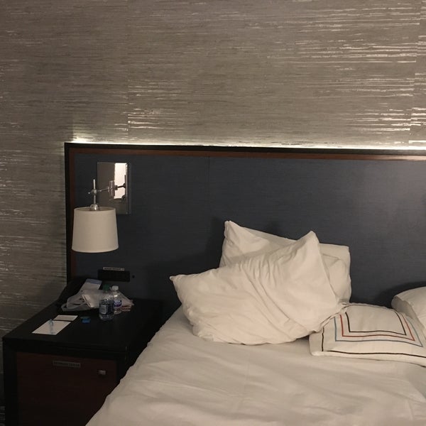 Foto diambil di Fairfield Inn &amp; Suites by Marriott New York Manhattan/Times Square oleh Muse4Fun pada 10/9/2018