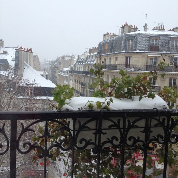 Das Foto wurde bei Hôtel Minerve Paris von Julieta R. am 1/20/2013 aufgenommen