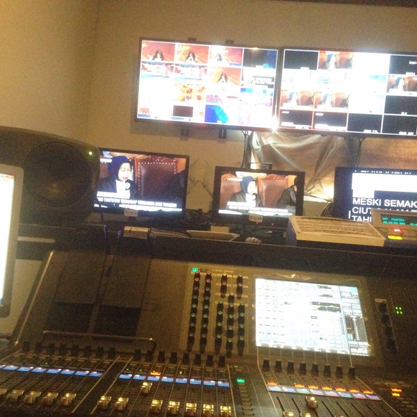 Audio broadcast. Audio broadcast