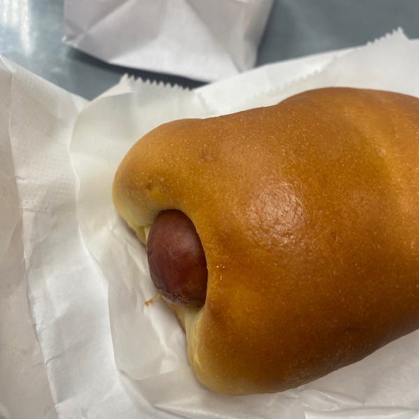 I got a Big Boy, a Bacon Doodle and a cherry cream cheese kolache. They were all good but the Big Boy was the best. The bread in everything was delicious and fresh!