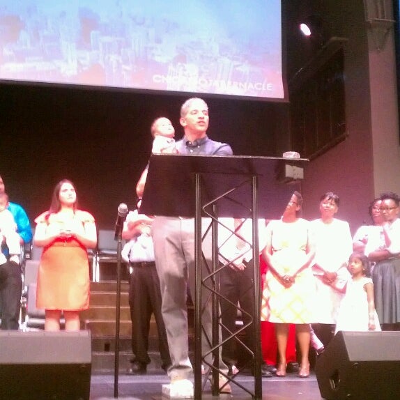 5/19/2013 tarihinde Clifton S.ziyaretçi tarafından Chicago Tabernacle'de çekilen fotoğraf