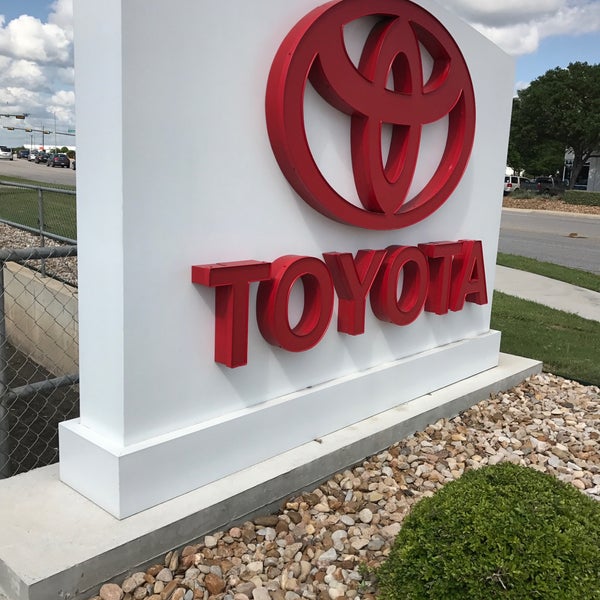 Photo taken at Round Rock Toyota Scion Service Center by Claire F. on 7/13/2017