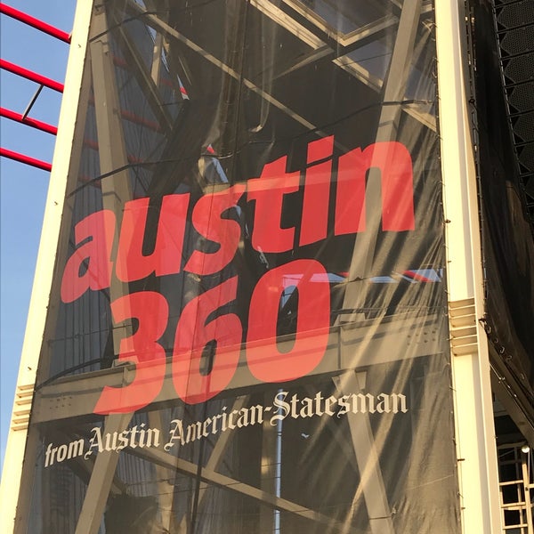 Das Foto wurde bei Austin360 Amphitheater von Claire F. am 7/22/2018 aufgenommen