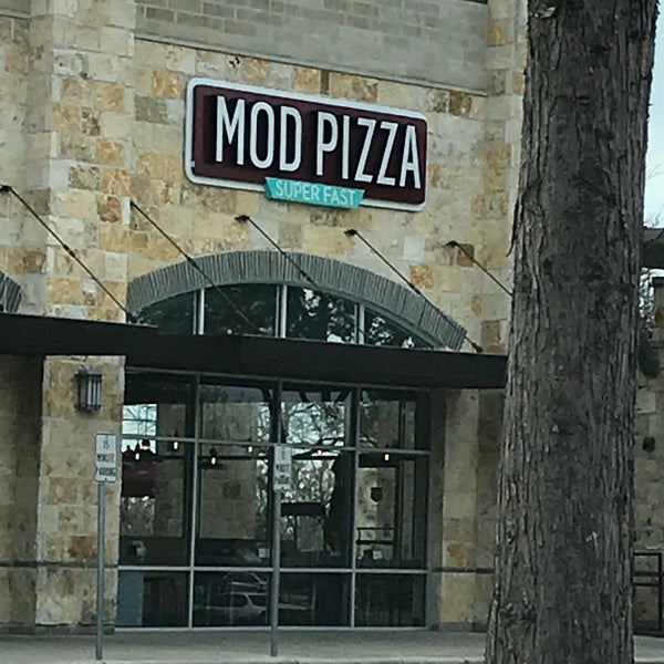 Photo taken at Mod Pizza by Claire F. on 12/30/2017
