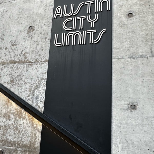 Foto diambil di Austin City Limits Live oleh Claire F. pada 9/23/2023