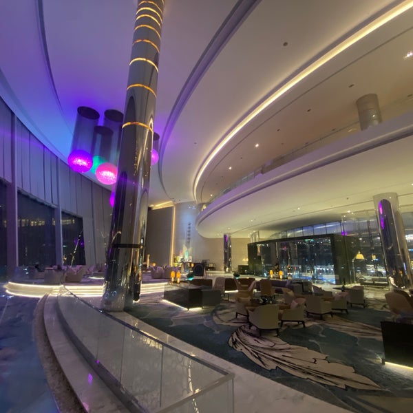 Photo taken at Conrad Abu Dhabi Etihad Towers by Ahmad A. on 8/17/2023
