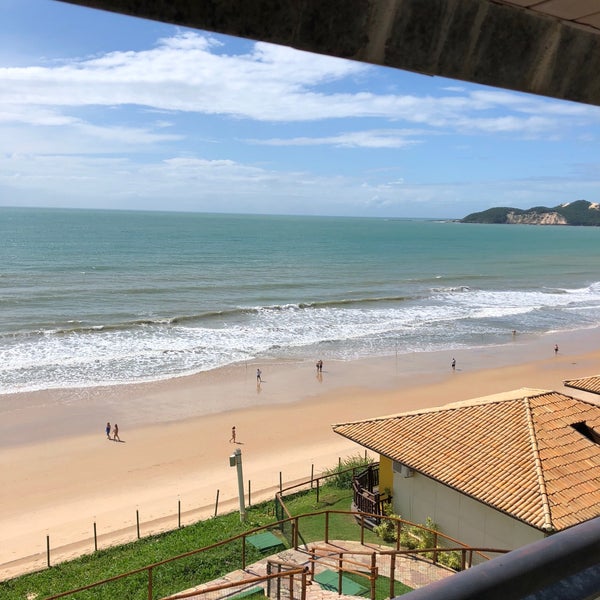 Foto tirada no(a) Ocean Palace Beach Resort &amp; Bungalows por Vinicius G. em 4/28/2018