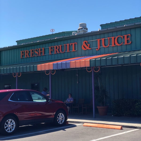Foto tirada no(a) Sun Harvest Citrus por 👑💖 Bre 💖👑 em 5/18/2019