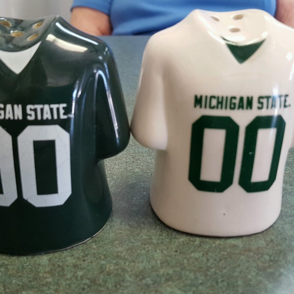 Photos at Shakers American Cafe Restaurant Diner in College Park