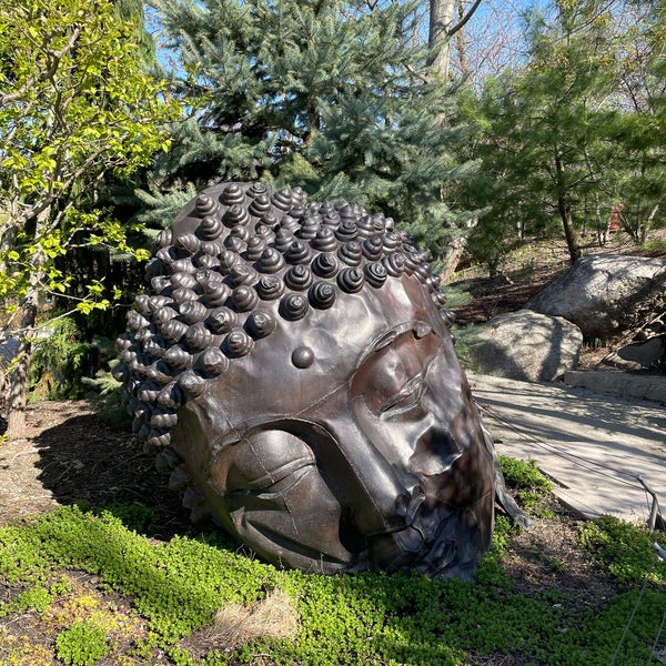 Photo taken at Frederik Meijer Gardens &amp; Sculpture Park by Melissa B. on 5/7/2022