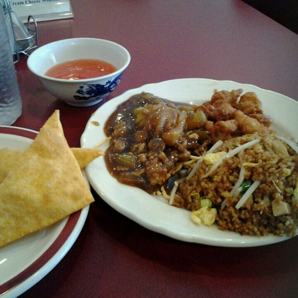 Hong Kong Kitchen Chinese Restaurant in Fridley