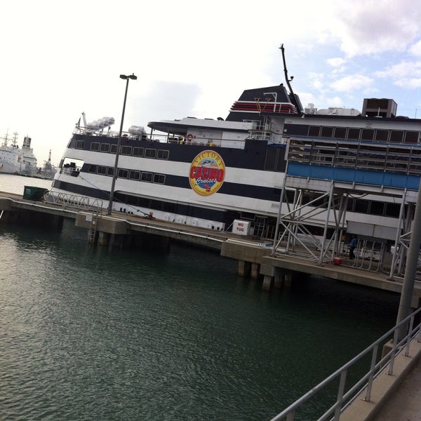 6/23/2013 tarihinde André S.ziyaretçi tarafından Victory Casino Cruises'de çekilen fotoğraf