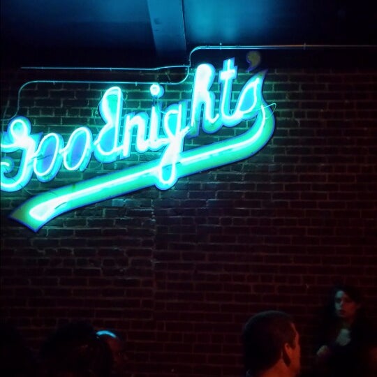 Foto tomada en Goodnight&#39;s Comedy Club &amp; Restaurant  por Willie G. el 6/29/2014