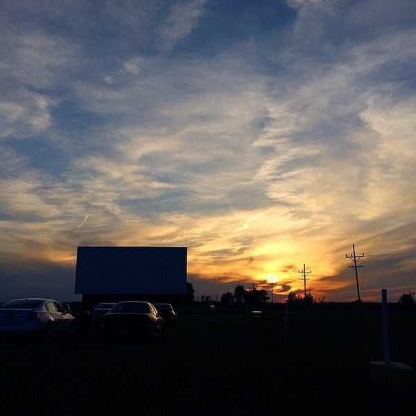 Photos At Van Del Drive In Theater 4 Tips From 145 Visitors