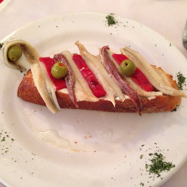 Das Foto wurde bei Restaurante La Finca Española von Luis Angel E. am 6/15/2014 aufgenommen
