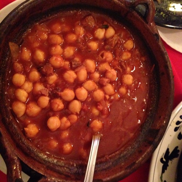 Photo taken at Restaurante La Finca Española by Luis Angel E. on 6/15/2014