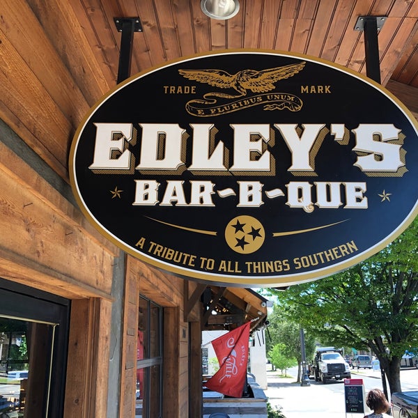 Photo taken at Edley&#39;s Bar-B-Que by Lee D. on 6/22/2021