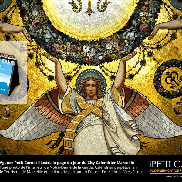 ※ PHOTOGRAPHIE ※ 26 décembre, l'Agence Petit Carnet illustre la page du jour du City Calendrier #Marseille #Provence #2013 d'une photo de l'intérieur de Notre-Dame de la Garde.