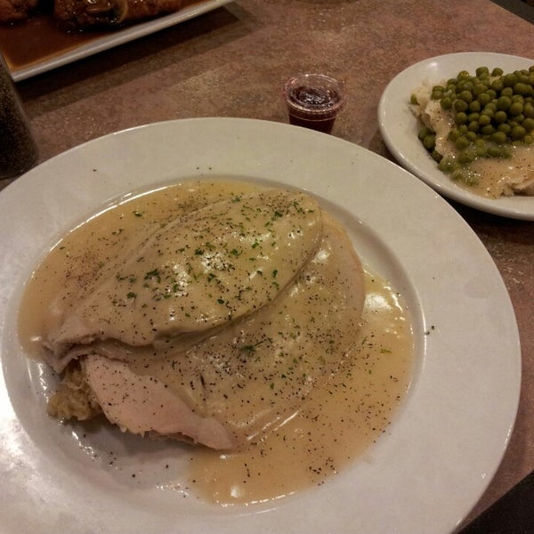 Das Foto wurde bei Larry&#39;s II Restaurant von John Wayne L. am 2/12/2014 aufgenommen