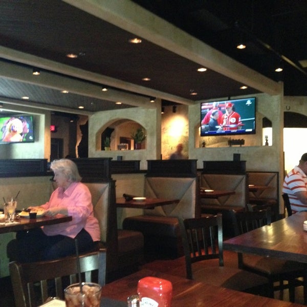 9/2/2013 tarihinde C. Wayne L.ziyaretçi tarafından Hollie&#39;s Flatiron Steakhouse'de çekilen fotoğraf