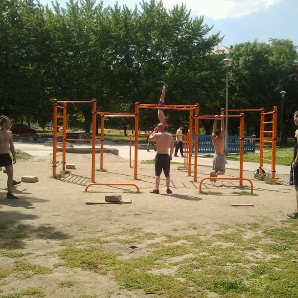 Hardbodyhang Street Workout Park - Lágymányos - 4 tips from 81 visitors