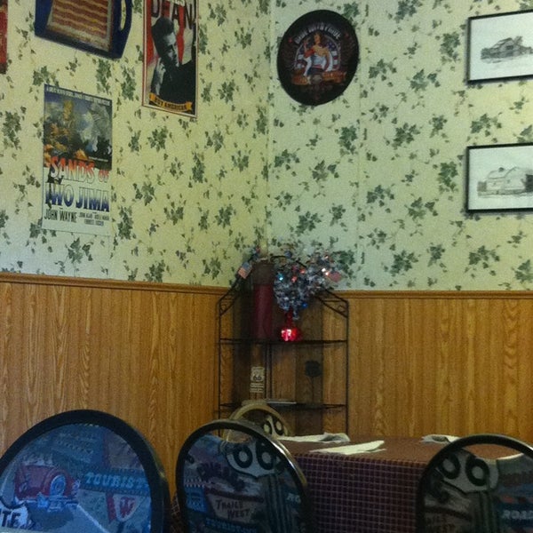 Foto diambil di Old Route 66 Family Restaurant oleh Eduardo G. pada 9/2/2013