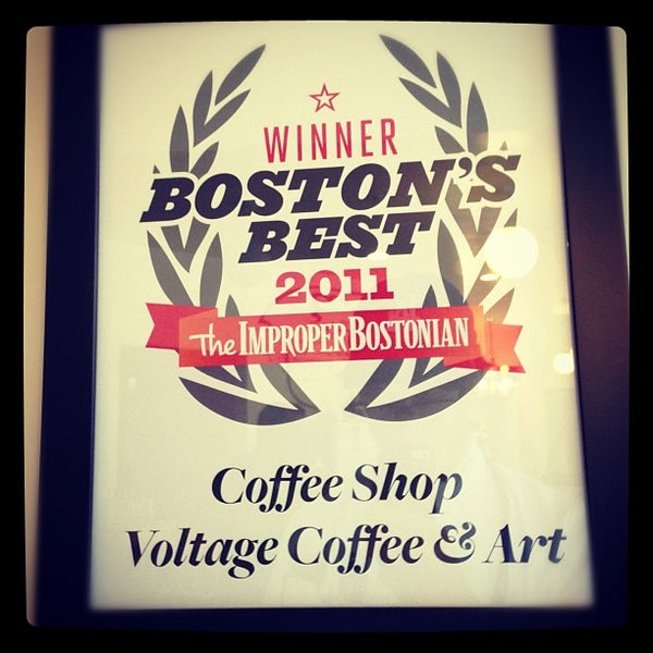 10/31/2012에 Paul F.님이 Voltage Coffee &amp; Art에서 찍은 사진
