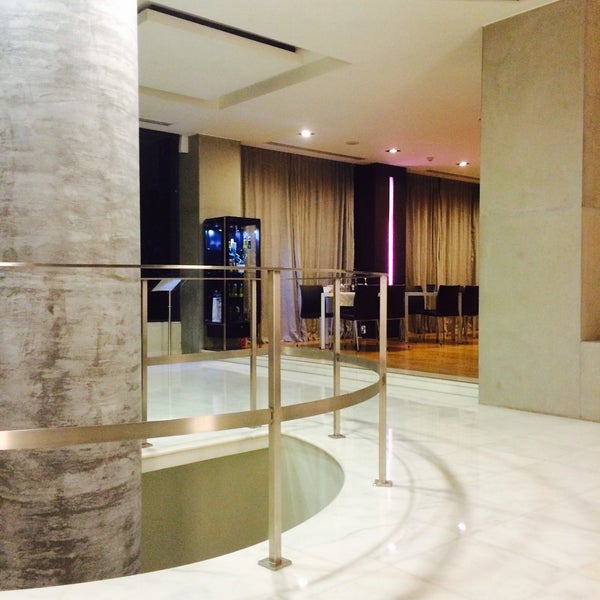 Das Foto wurde bei Hotel Olympia Thessaloniki von Alexandra B. am 7/3/2015 aufgenommen