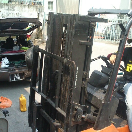 Photos At Khaishen Trading Sdn Bhd Factory