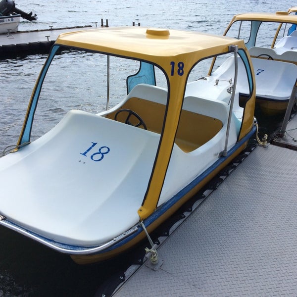 本栖湖貸しボート 本栖湖貸しボート