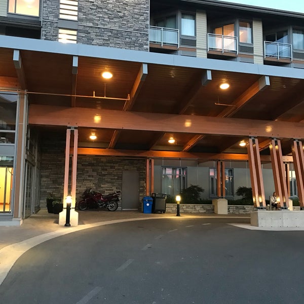 Photos At Comfort Inn Campbell River Hotel