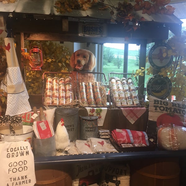 Photo taken at Bush&#39;s Baked Beans Visitor Center by Lindsey R. on 10/27/2018