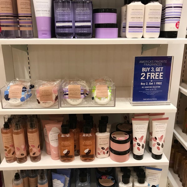 Bath & Body Works Northeast Philadelphia 1818 Franklin Mills Cir