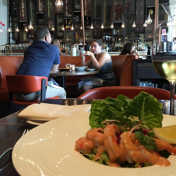 4/14/2017にHayToMiがThe Pelican Seafood Bar + Grillで撮った写真