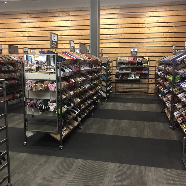 dsw shoe warehouse black friday sales