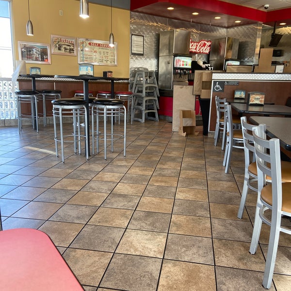 Carl's Jr. - 14 tips from 535 visitors