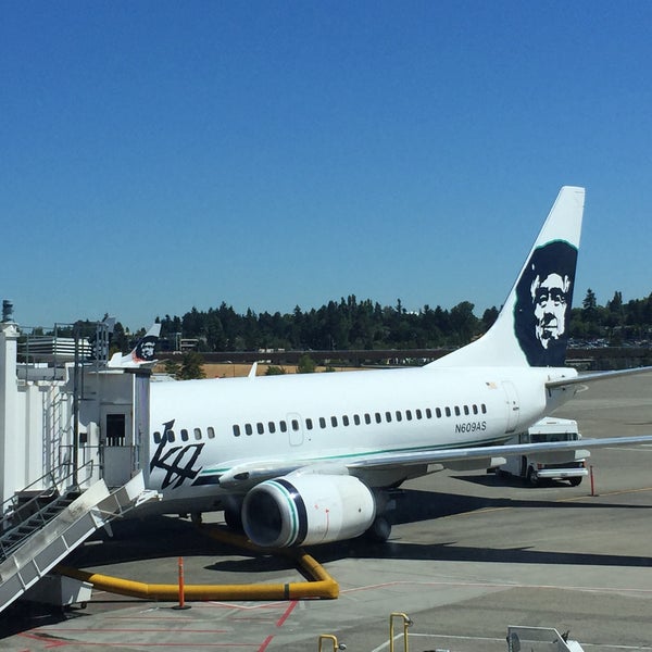 Foto tirada no(a) Seattle-Tacoma International Airport (SEA) por Anthony L. em 7/31/2015