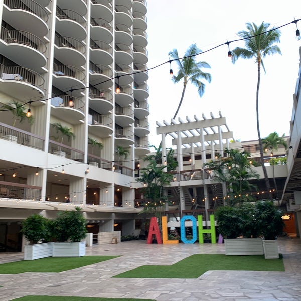 Foto tirada no(a) Waikiki Beach Marriott Resort &amp; Spa por Anthony L. em 10/12/2023