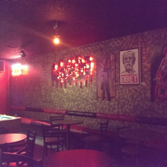 Foto tirada no(a) St Roch&#39;s Bar por Rick A. em 2/8/2014