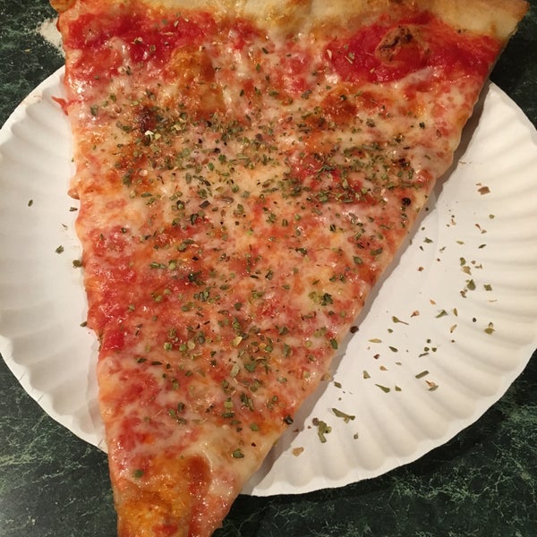 1/22/2016にDilek K.がJoe&#39;s Pizzaで撮った写真