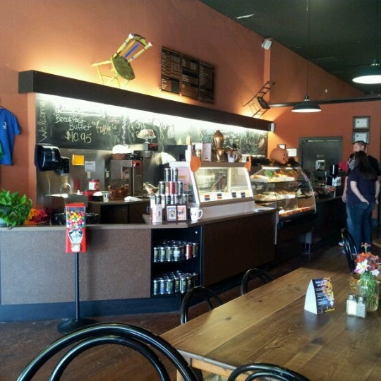 10/20/2012에 Robert D.님이 Natchez Coffee Co.에서 찍은 사진