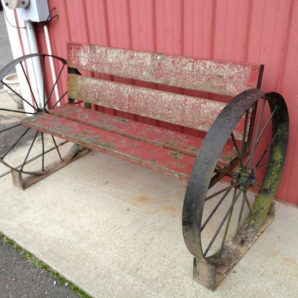 Red Barn Antiques 4 Visitors