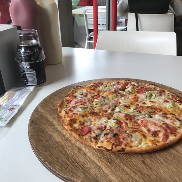 Briggs Pizza Mithatpaşa Caddesi No674 Göztepe Konak / İzmir